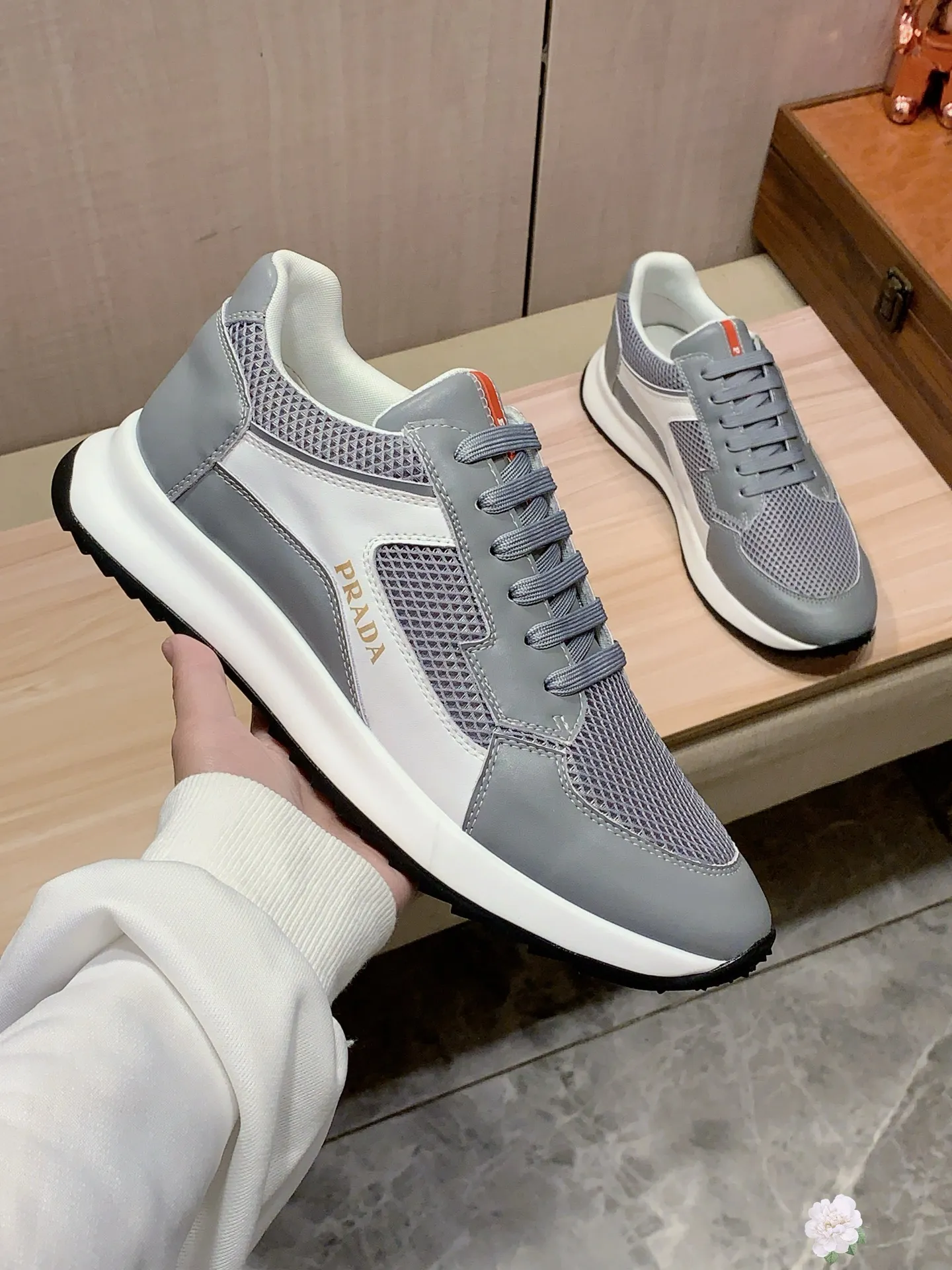 Men's shoes 💰460💰💰🎩🎩[Lightning][Lightning] "Prada PRADA*" latest hot style casual shoes, top brand [seduce] luxury~purchase, top~quality. [Strong] The upper is made of imported breathable cowhide with material ➕ breathable sheepskin feet (•) and fine workmanship. The original stylish and stylish soft rubber wear-resistant and non-slip outsole is light and comfortable on the feet. The real thing looks better when photographed in person. 0121: code: 38-44, 4️⃣ colors selected